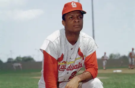Curt Flood Kneeling down
